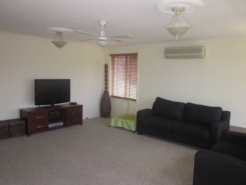 110 Booreea Boulevarde, Cordeaux Heights NSW 2526