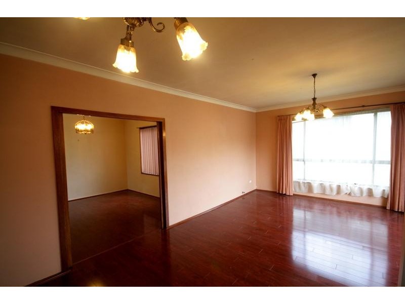 6 Lake View Parade, Primbee NSW 2502