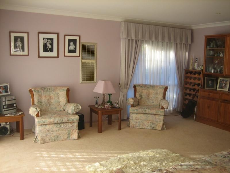 1 Regency Cr, Berkeley NSW 2506