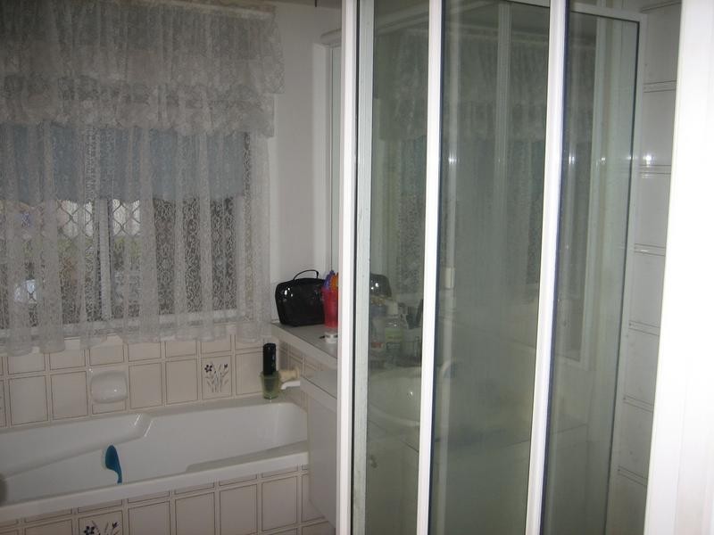 1 Regency Cr, Berkeley NSW 2506