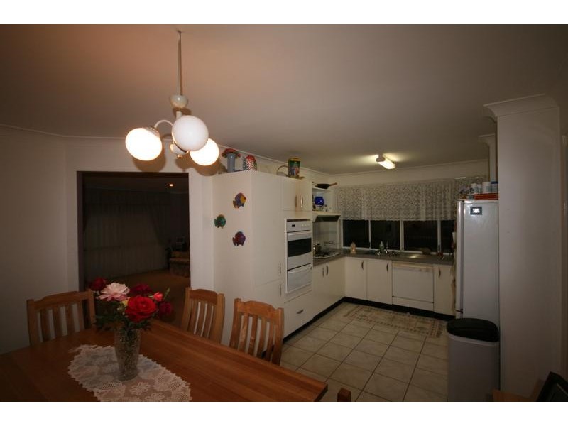1 Regency Cr, Berkeley NSW 2506