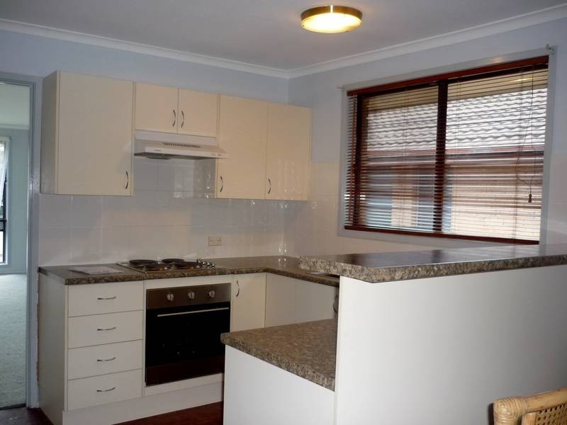 10 Whimbrel Avenue, Berkeley NSW 2506