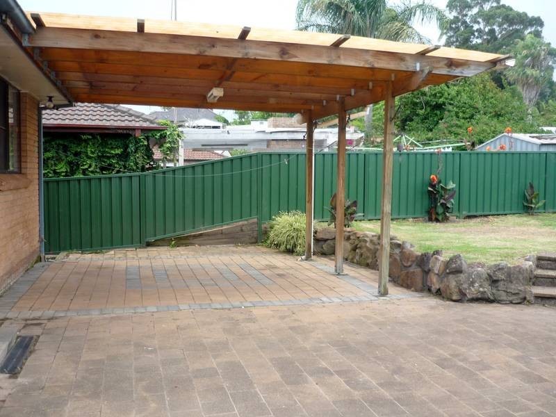 10 Whimbrel Avenue, Berkeley NSW 2506