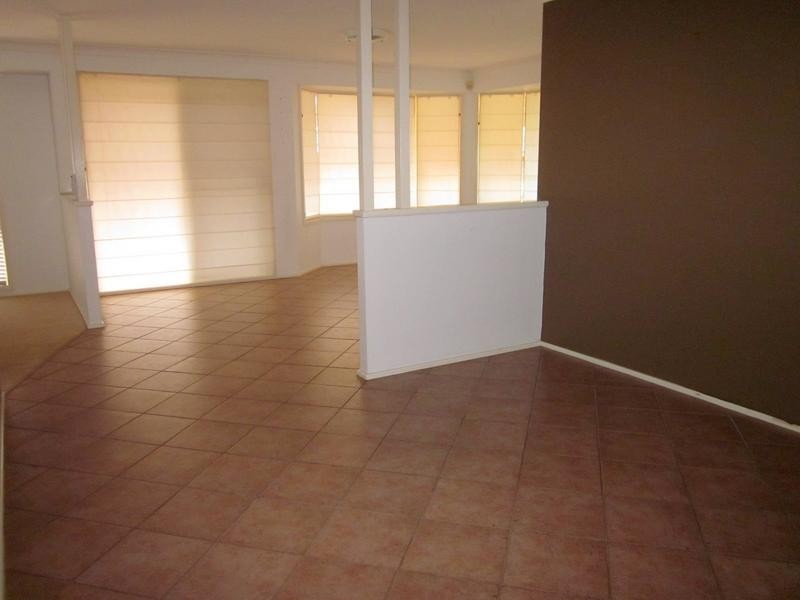 17 Highcroft Bvde, Horsley NSW 2530