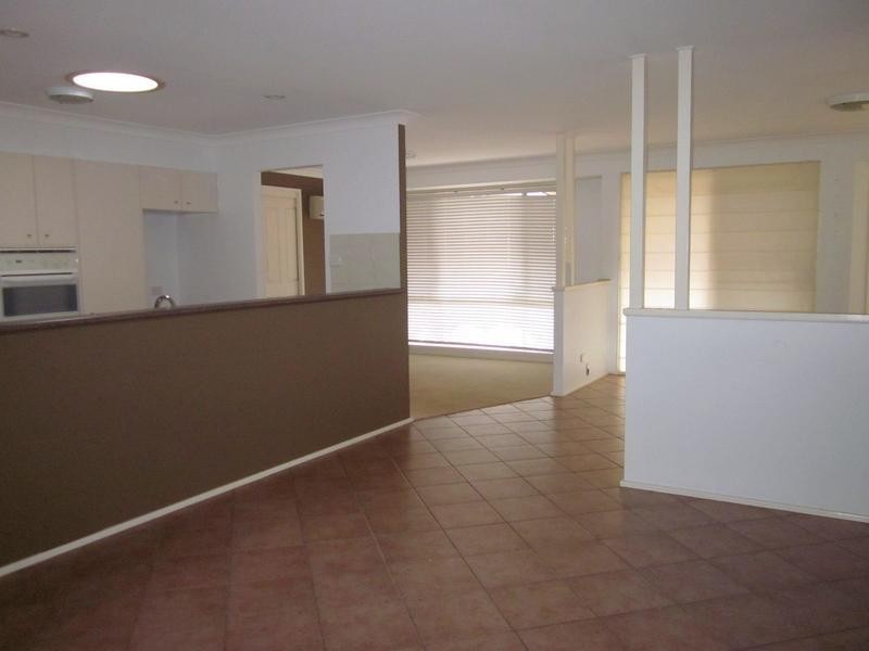 17 Highcroft Bvde, Horsley NSW 2530