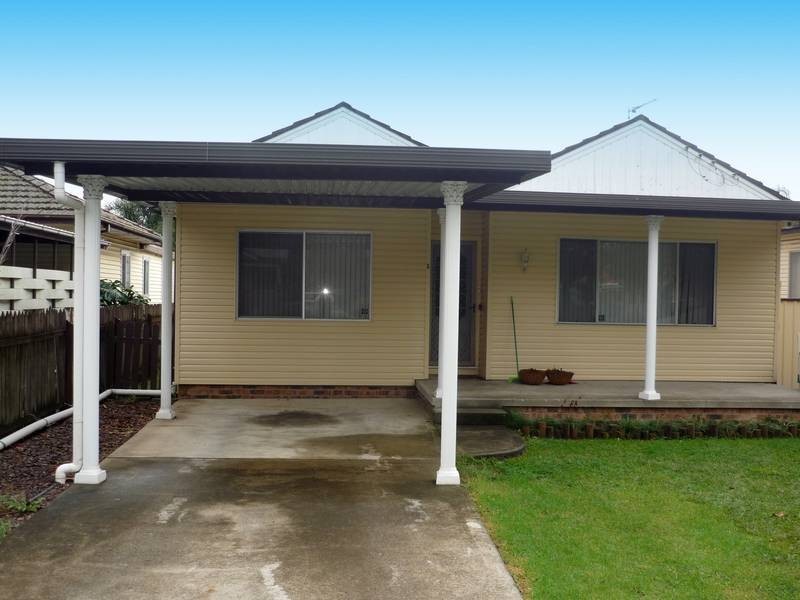 6 Grace Street, Unanderra NSW 2526