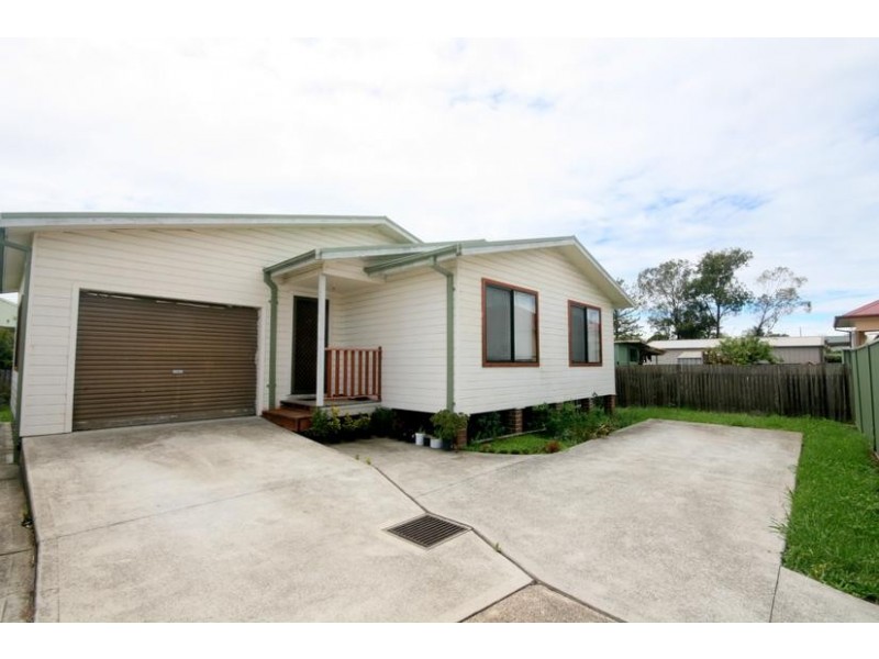 10 & 10A Fraser Street, Unanderra NSW 2526