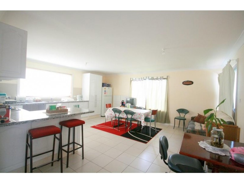 10 & 10A Fraser Street, Unanderra NSW 2526