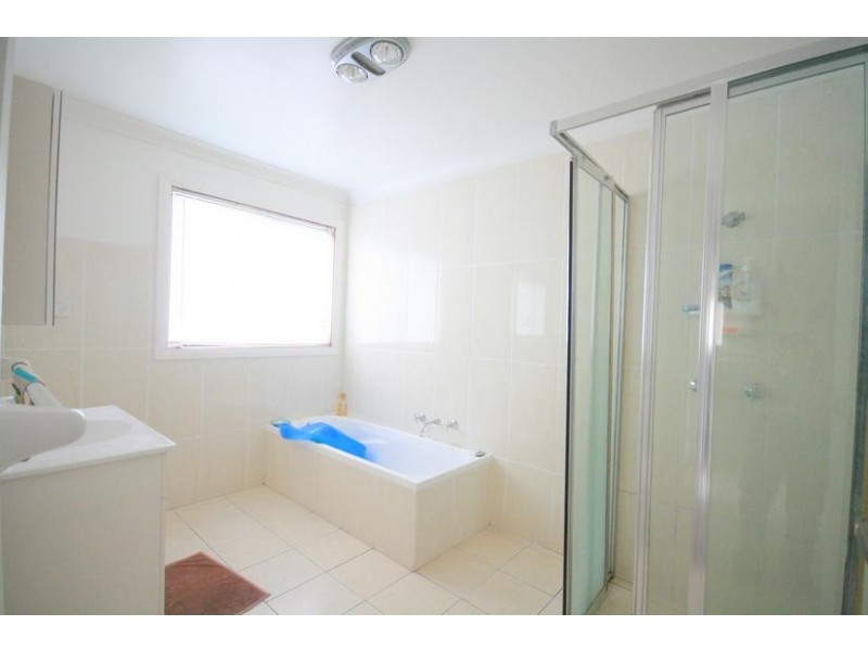 10 & 10A Fraser Street, Unanderra NSW 2526