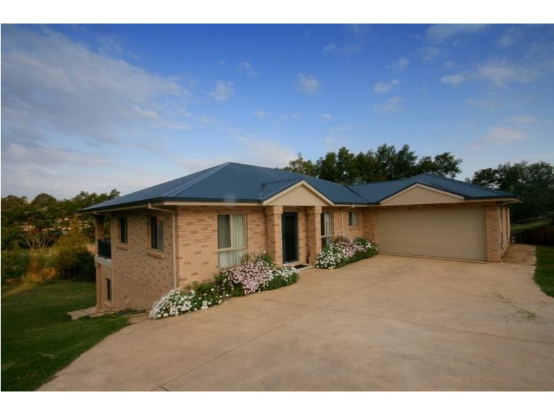 9 Rowan Place, Figtree NSW 2525