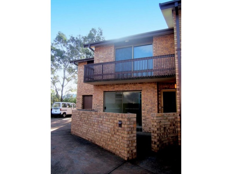 2/4 Farmborough Road, Farmborough Heights NSW 2526