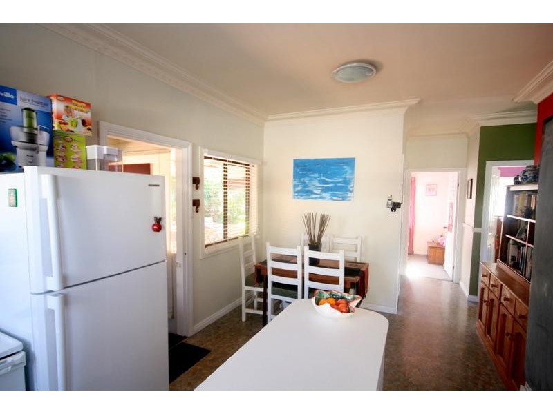 44 Barina Avenue, Lake Heights NSW 2502