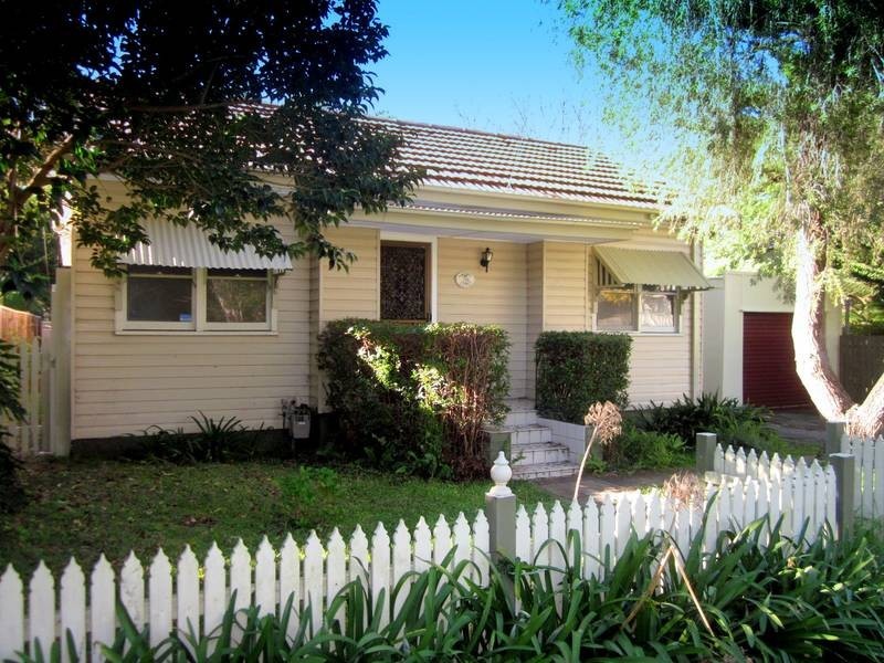 39 Phillips Crescent, Mangerton NSW 2500