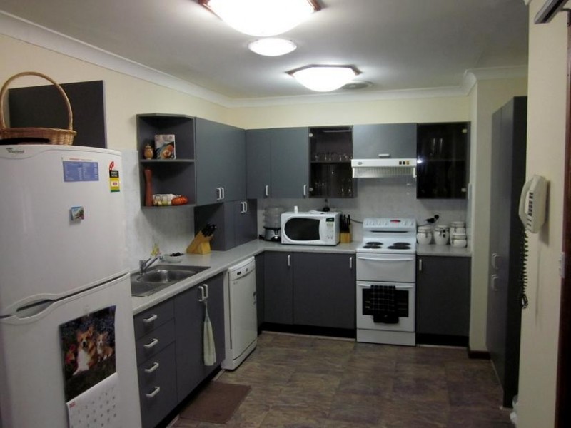 12 Fleetwood Crescent, Warilla NSW 2528