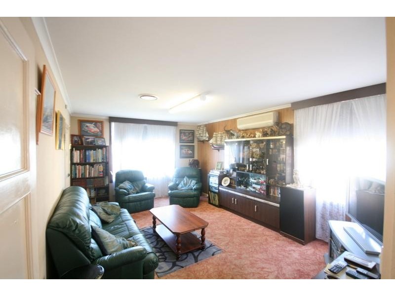 174 Princes Highway, Unanderra NSW 2526