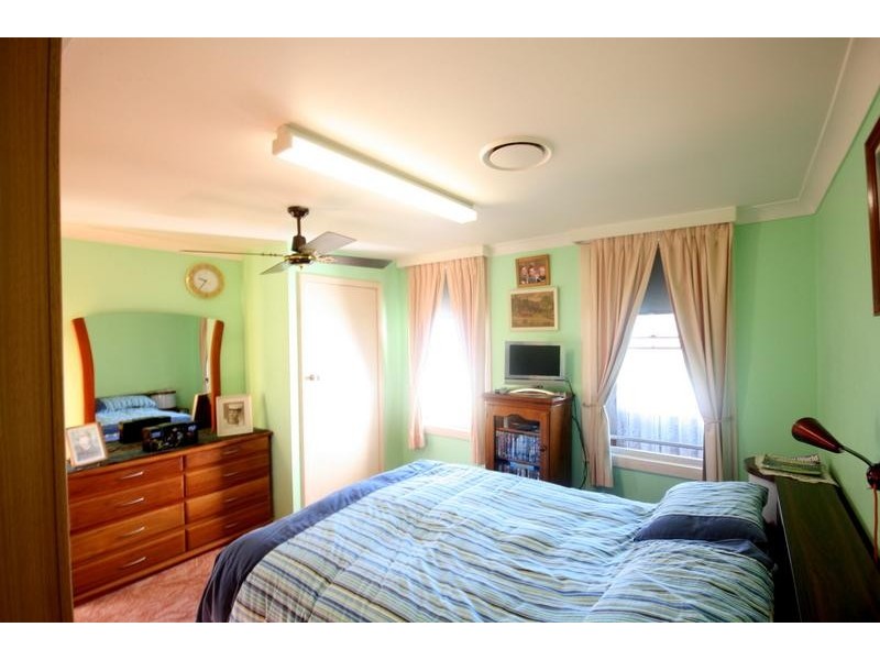 174 Princes Highway, Unanderra NSW 2526