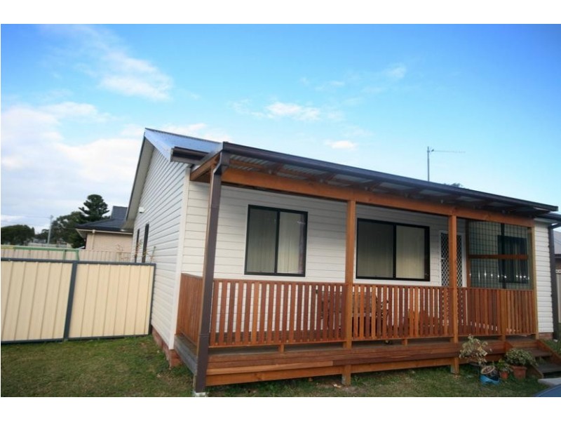 25 Station Road, Albion Park Rail NSW 2527
