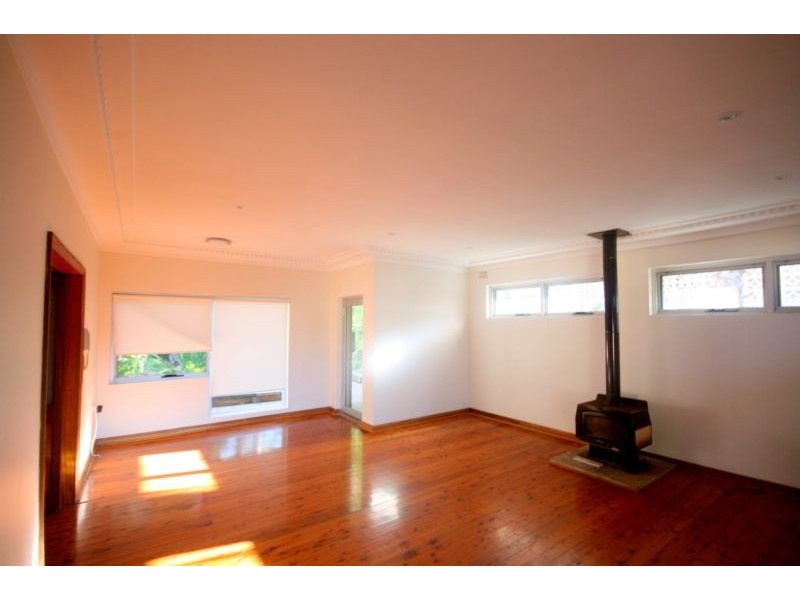 737 Lawrence Hargrave Drive, Coledale NSW 2515