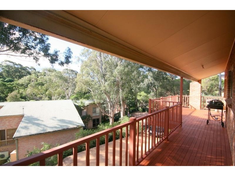 152 Derribong Drive, Cordeaux Heights NSW 2526