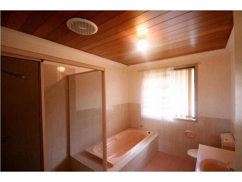 92 Tamarind Drive, Cordeaux Heights NSW 2526