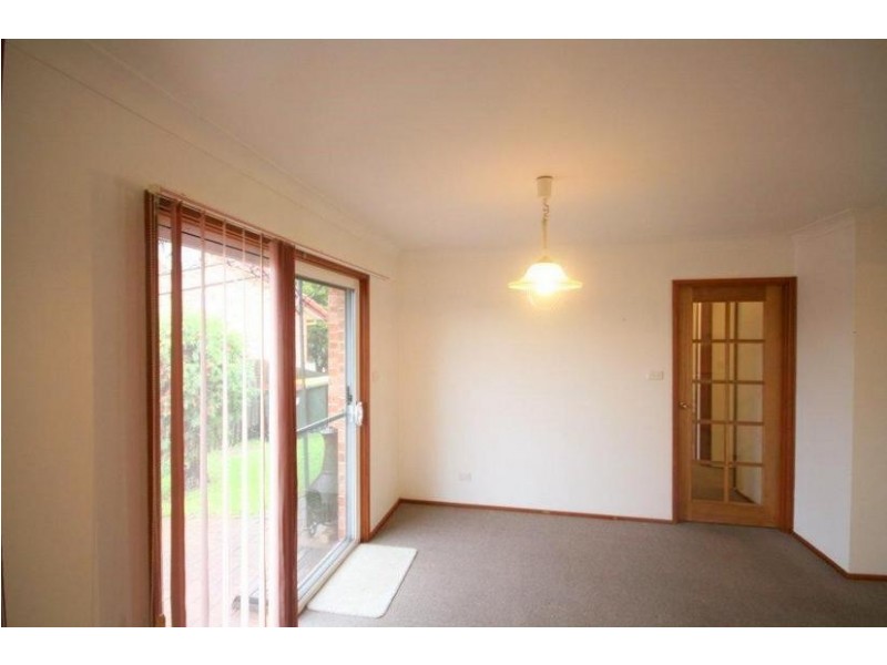 8/6 Macleay Place, Albion Park NSW 2527