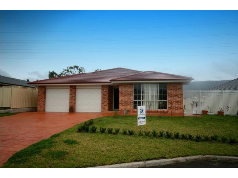 8 McLeod Place, Horsley NSW 2530