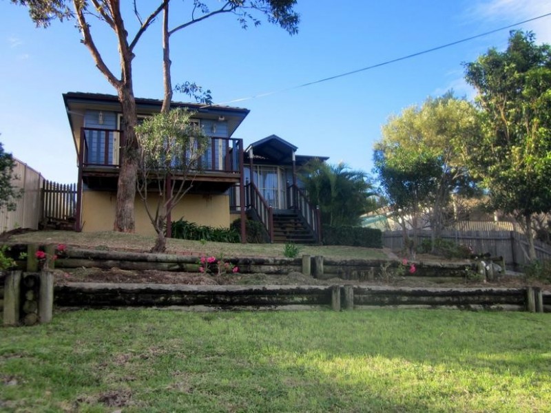 72 Stanley Avenue, Farmborough Heights NSW 2526