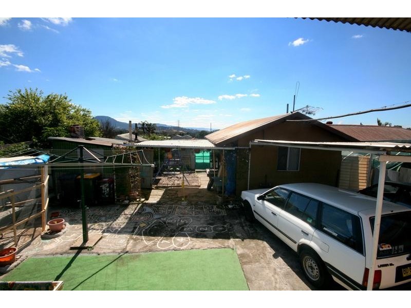 18 Bethlehem Street, Cringila NSW 2502