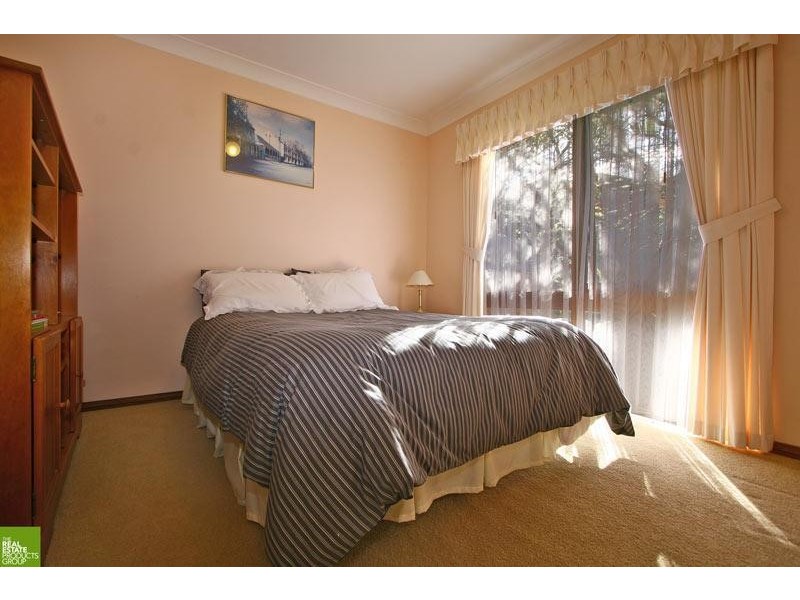 21 Ben Nevis Road, Farmborough Heights NSW 2526