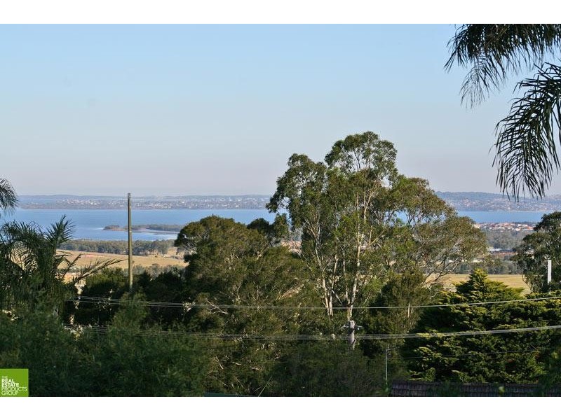 21 Ben Nevis Road, Farmborough Heights NSW 2526