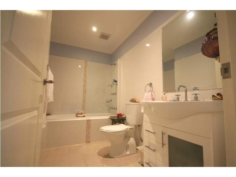 2/21-25 Beatson Street, Wollongong NSW 2500