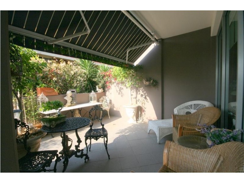 2/21-25 Beatson Street, Wollongong NSW 2500