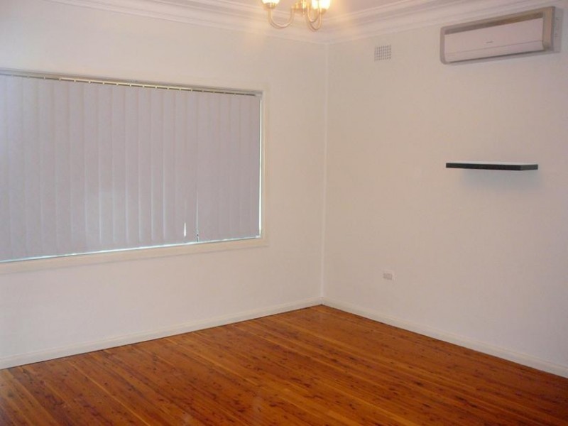 29 Beatus Street, Unanderra NSW 2526