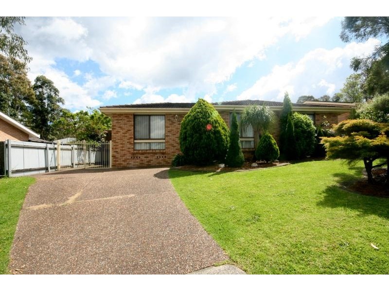 40 Coachwood Drive, Unanderra NSW 2526