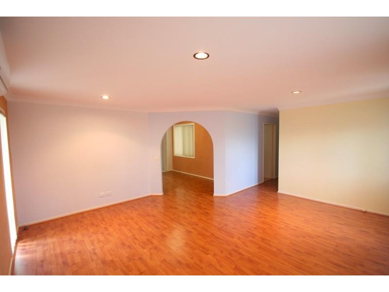 40 Coachwood Drive, Unanderra NSW 2526