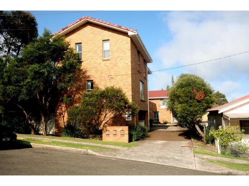 2/28 Osborne Street, Wollongong NSW 2500