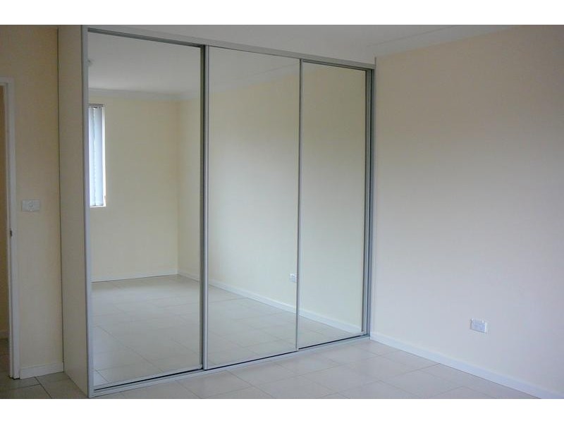 70 Robertson Street, Coniston NSW 2500