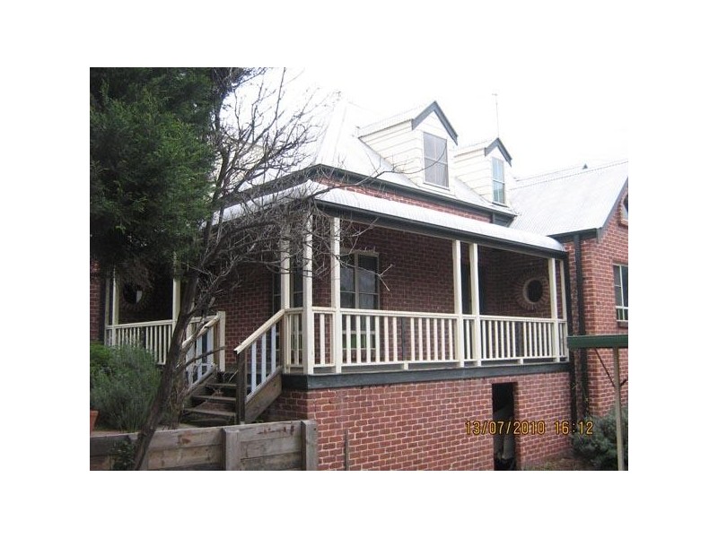 96 Tamarind Drive, Cordeaux Heights NSW 2526