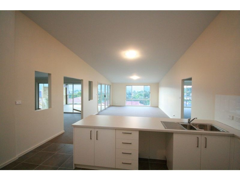 16A Carlyle Close, Dapto NSW 2530