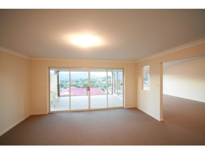 16A Carlyle Close, Dapto NSW 2530