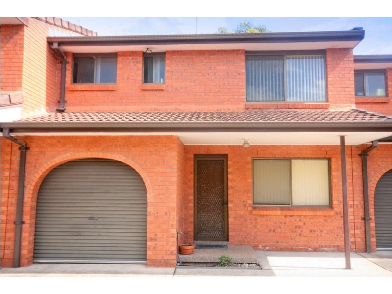 9/96 Central Road, Unanderra NSW 2526