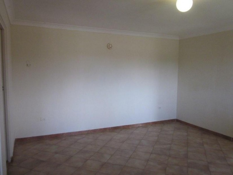 2/7 Jackson Avenue, Warrawong NSW 2502