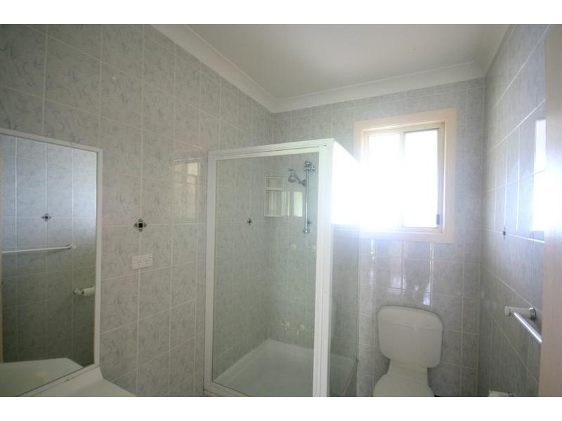 19 Maynes Parade, Unanderra NSW 2526