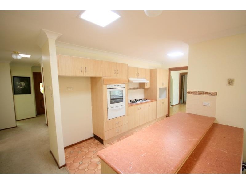 14 Balmaringa Close, Cordeaux Heights NSW 2526