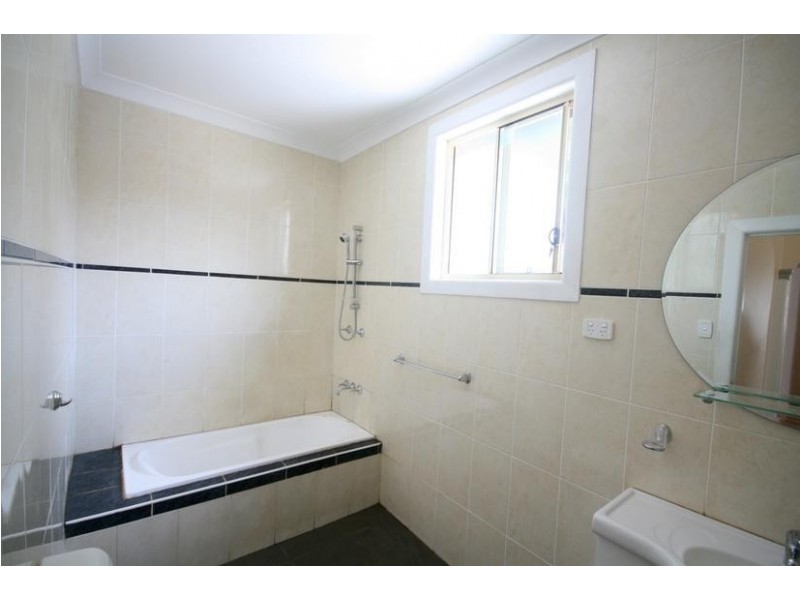 15 Jarvie Road, Cringila NSW 2502
