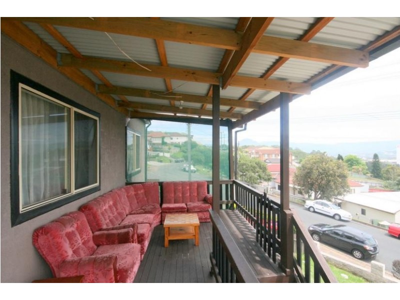 15 Jarvie Road, Cringila NSW 2502