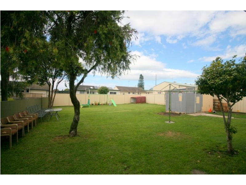 15 Walters Street, Warilla NSW 2528