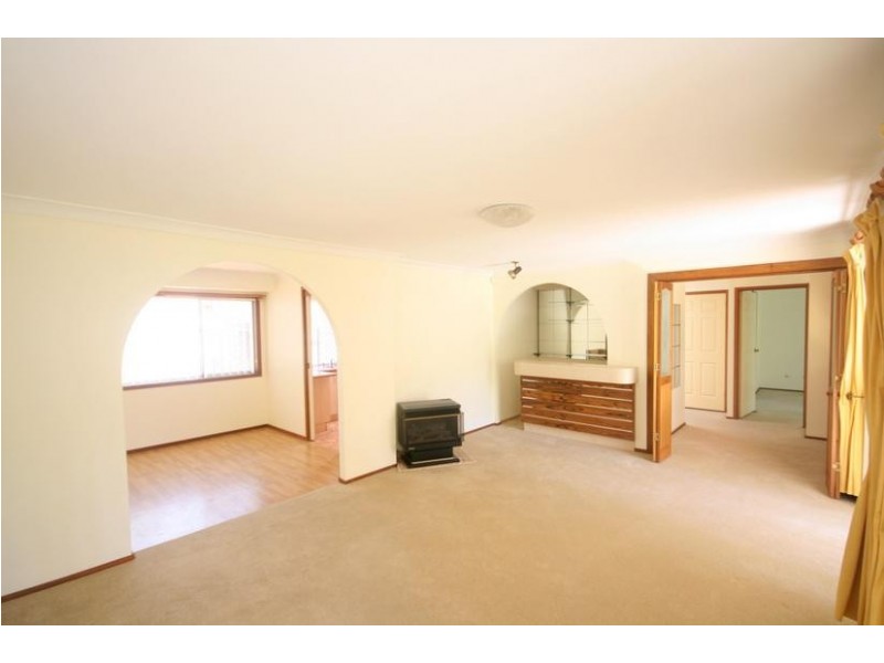 14 Balmaringa Close, Cordeaux Heights NSW 2526