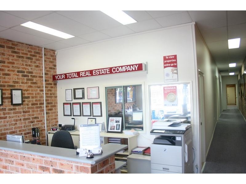 49 Princes Highway, Dapto NSW 2530