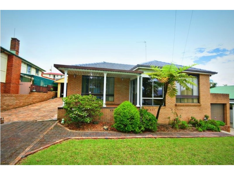 16 Tresnan Street, Unanderra NSW 2526
